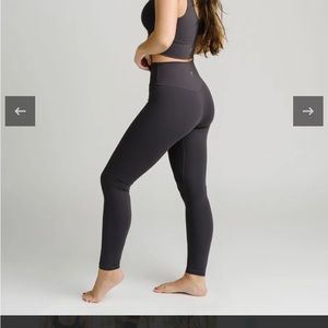 Zyia Confluence Leggings